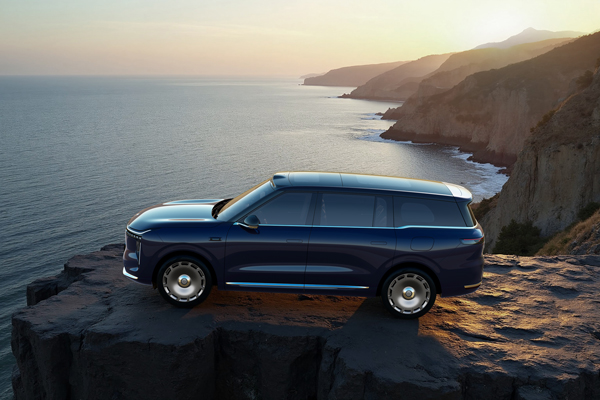 33.69万元起，上汽旗舰?智己LS9正式开启预售 以全球巅峰科技，颠覆30万级大六座SUV格局