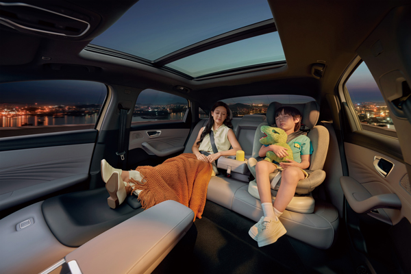 荣威M7 DMH重磅上市，限时美好价8.58万元起享新能源时代家轿王